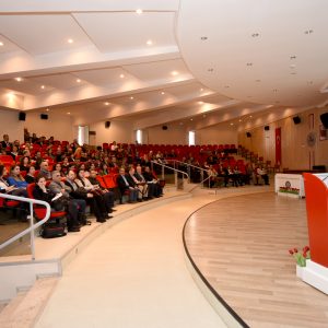 Üniversitemiz Kalite Koordinatörlüğü tarafından organize edilen "Birim Kalite Komisyon üyeleri Bilgilendirme Toplantısı", 09 Mart 2018 Cuma günü saat 10:30- 12:00 saatleri arasında DESEM Bordo Salonda gerçekleşti.